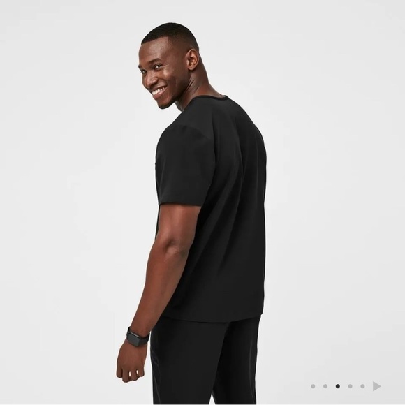 Figs Leon Three Pocket Scrub Top Short Sleeve V Neck Black XL Mens Healthcare - Picture 2 of 11